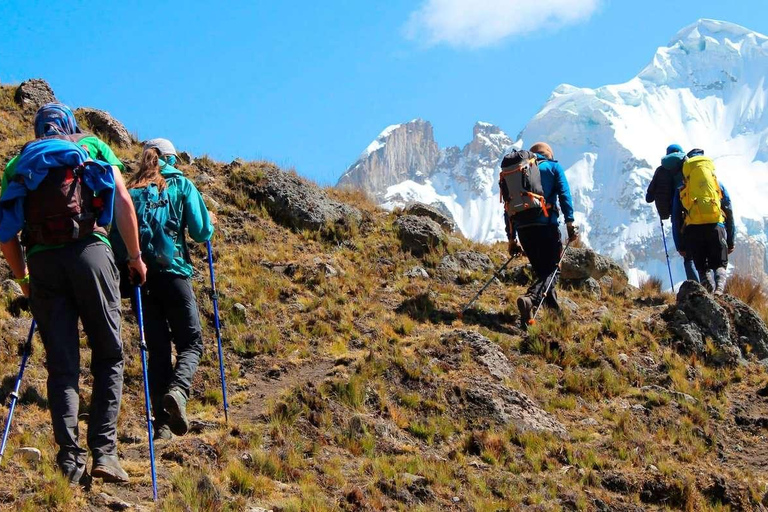 From Huaraz || The best trekking and hiking trails in Parón