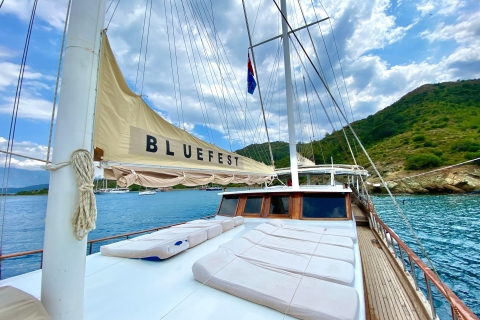 4 Days 3 Nights Gulet Blue Cruise: From Fethiye to Olimpos 4 Days 3 Nights Gulet Blue Cruise: From Fethiye to Olimpos