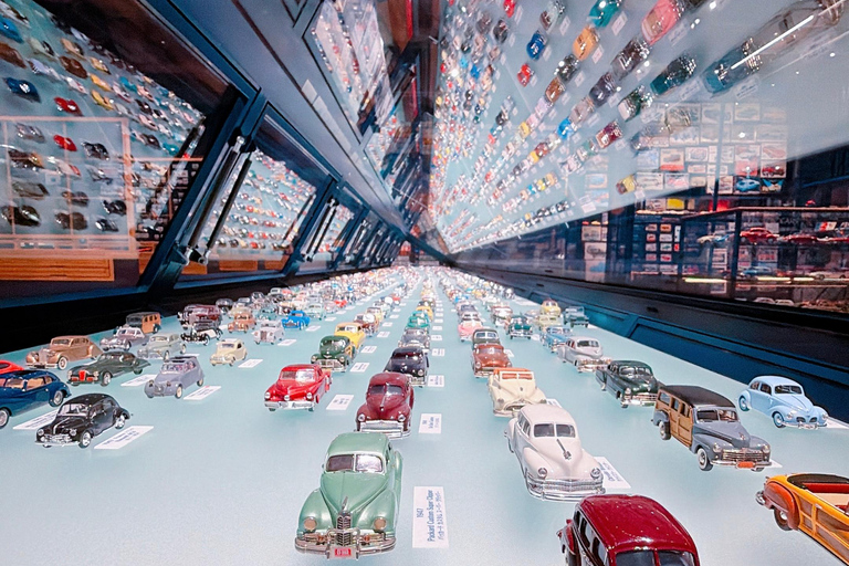 Nagoya: Toyota Innovation Private Tour with Transfers