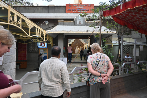 Bangalore: Foodie Tour, Local Market, & Mystery Nandi Temple Bangalore:Food Street Walk+Local Market+Mystery Nandi Temple