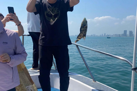 Da Nang: Small-Group Speedboat & Fishing Experience