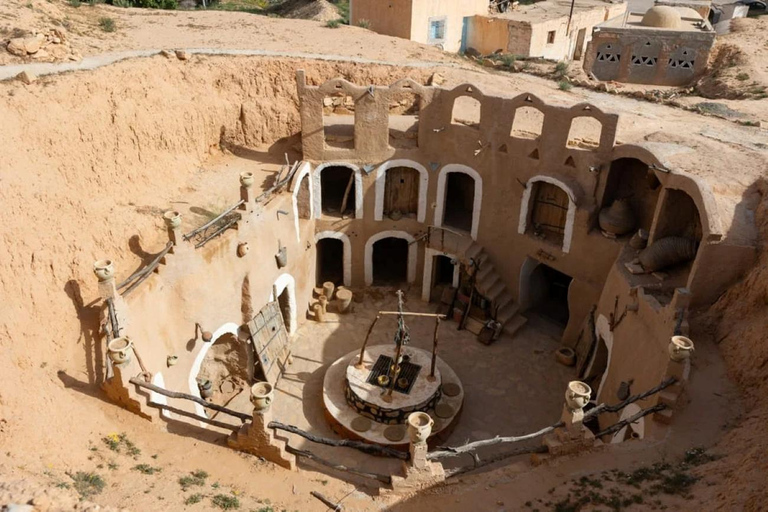 "2-Day Express Desert Trip with Tent Overnight" From Monastir & Sousse