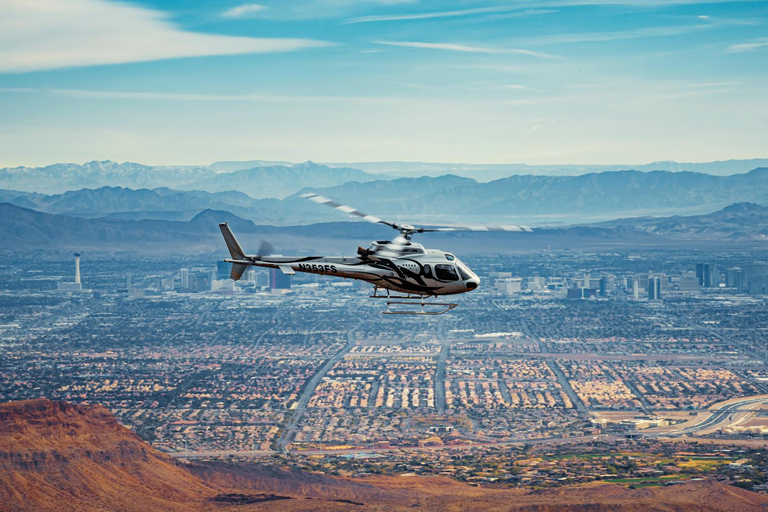 Las Vegas: Red Rock Canyon and Vegas Strip Helicopter TourPremium Red Rock Canyon and Las Vegas Helicopter Tour