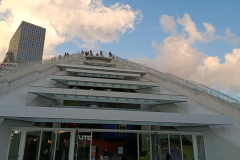 Tirana: Walking tour of places between religions and communism (in English) Tirana: A Walking Tour of Places Between Religions and Communism (in English)