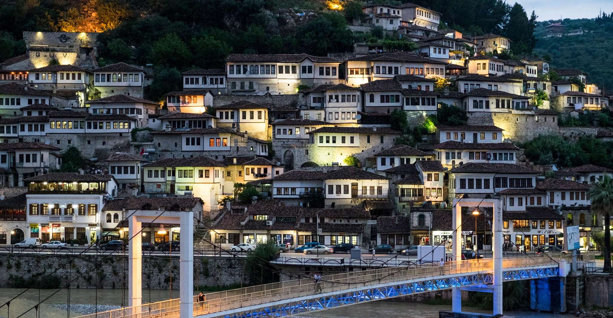 Visit Berat on a day trip from Saranda - Hizvo