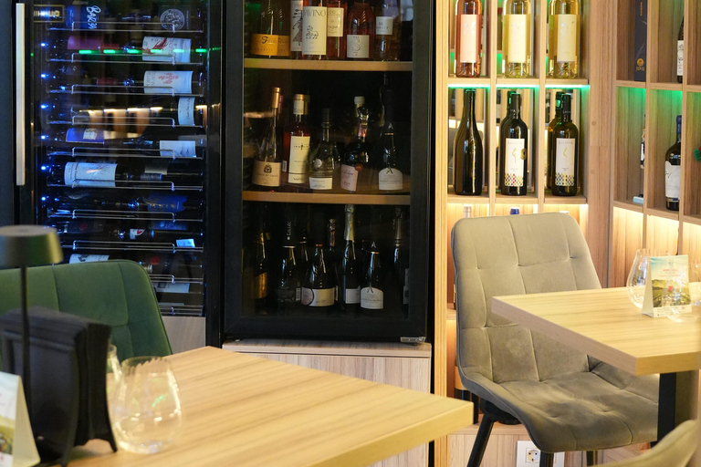 Bucharest: Wine by the Glass, Pairings & Expert Guidance