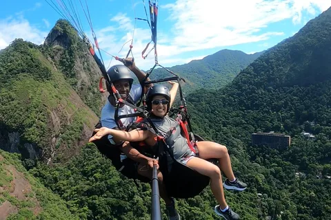 Rio de Janeiro: Paragliding Tandem Flight - Carlão BigFly.