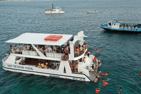 Boracay: Partyboot bei Sonnenuntergang mit Snacks