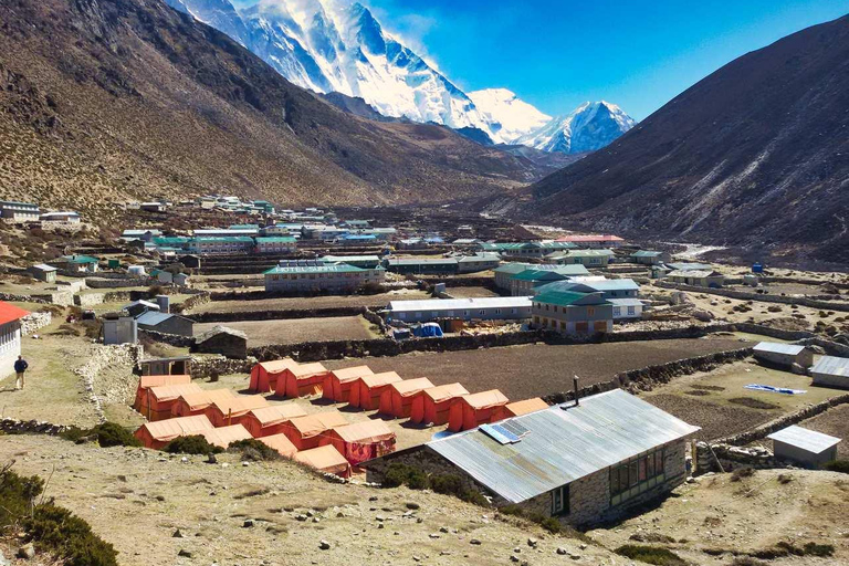 Senderismo por el Campo Base del Everest con pernoctación en el Campo BasePara los no titulares de la nacionalidad nepalí