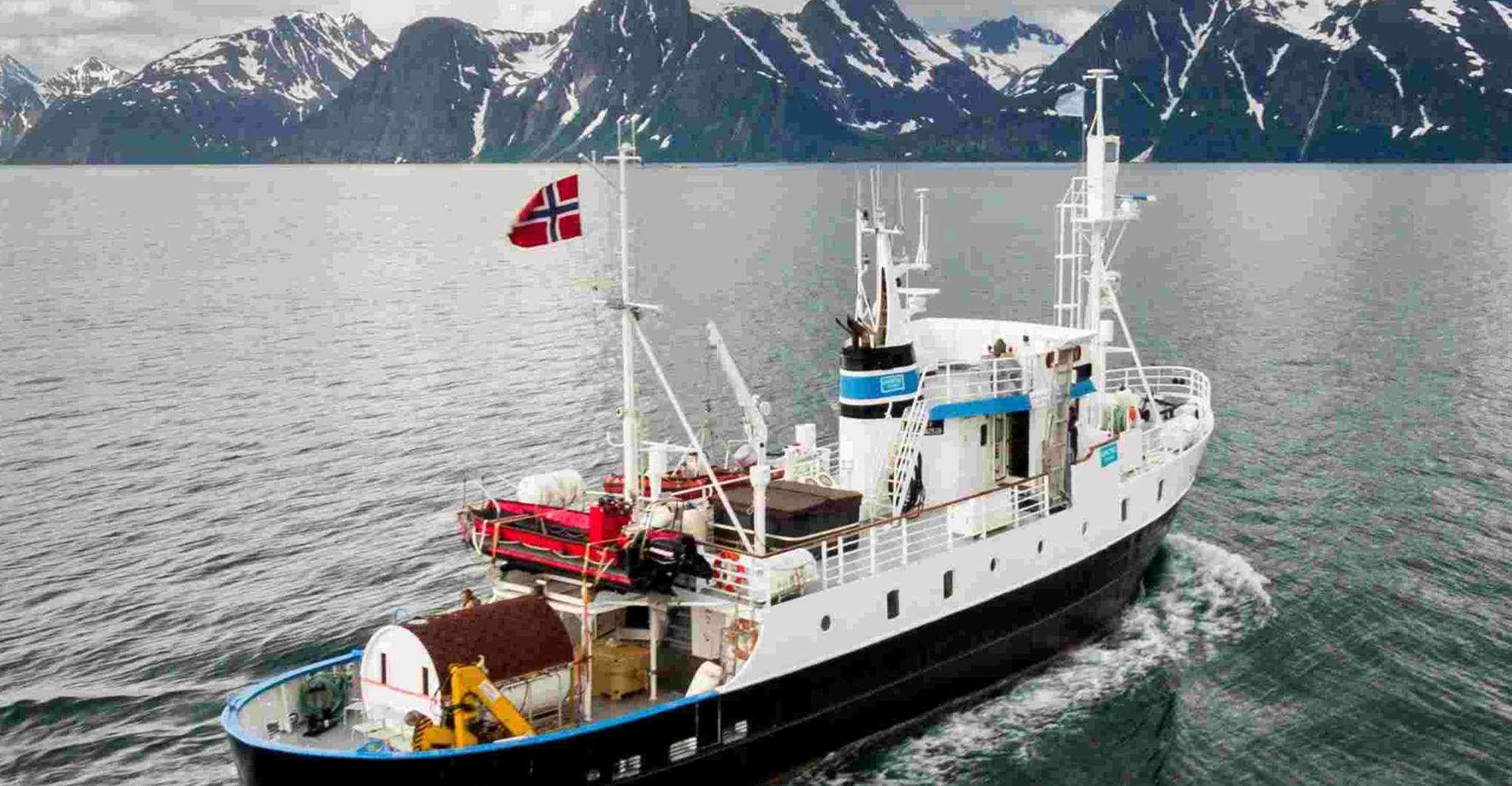 Da Tromsø, Northern Lights Cruise su un'accogliente nave d'epoca - Hizvo