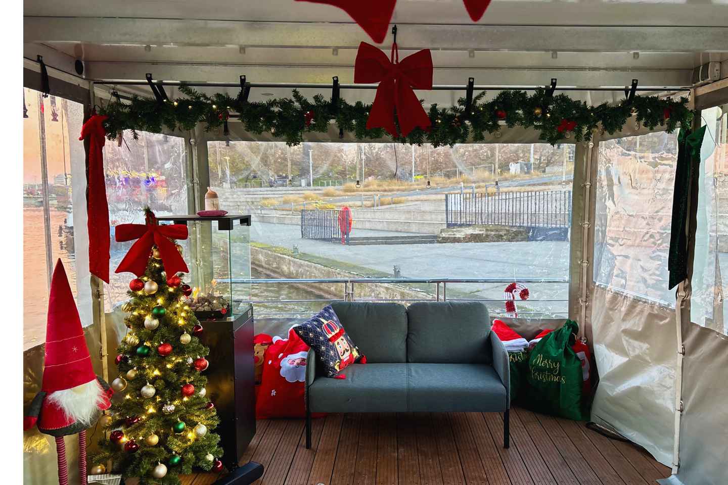 Christmas Cruise in Wrocław 45 Minutes on the Old Town