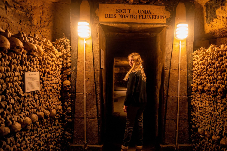 Paris Combo: Catacombs Expert Guided Tour with Seine Cruise