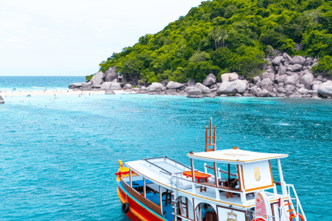 Ko Tao: Vintage Boat-Small Group Snorkeling Day Trip w/Meals