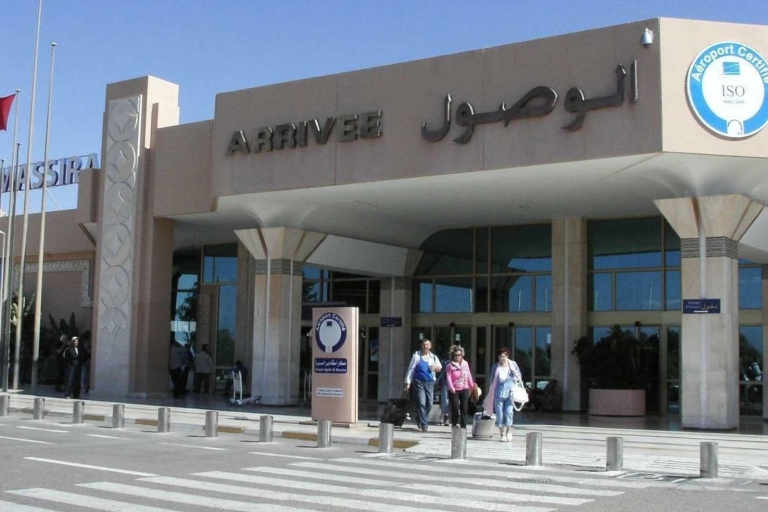 Aéroport d'Agadir : Transfert Premium vers Agadir ou TaghazoutD'Agadir : Transfert Premium à l'aéroport
