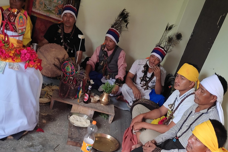 Szamanizm w Nepalu: duchowa i kulturowa podróżWycieczka szamańska po Nepalu: duchowa i kulturowa podróż