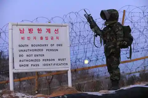 From Seoul: Cheorwon DMZ and 2nd Tunnel Tour with Lunch