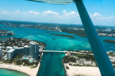 Miami Beach & Ocean Views: Private Air Tour for group of 4.