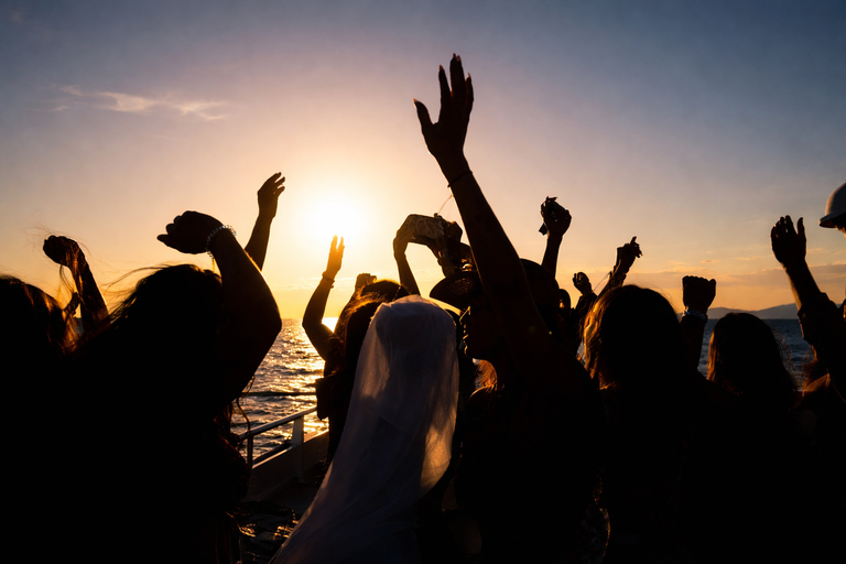 Ibiza: Sunset Boat Party with VIP Beds, DJs, Saxophonist and BBQ Basic Ticket: Includes 1 drink on the boat