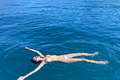 Kotor: Boka Bay Speedboat Tour with Breakfast & Lunch