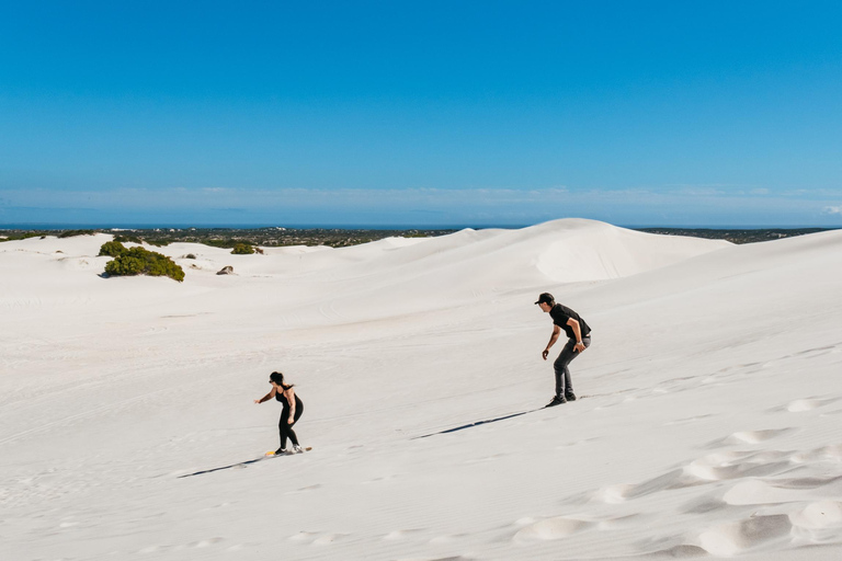 CIDADE DO CABO: AVENTURA DE SANDBOARD NAS DUNAS DE AREIA BRANCA DO ATLANTISCidade do Cabo: Aventura de sandboard nas dunas de areia branca do Atlantis