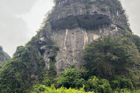 Depuis Hanoi : Ninh Binh - Trang An - Grottes de Mua - Déjeuner et busAu départ de Hanoi : Découvrez la beauté de Ninh Binh - Excursion d&#039;une journée