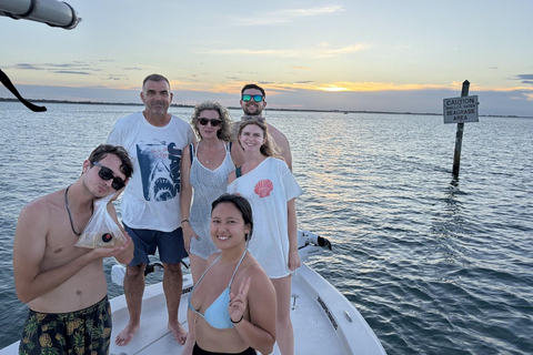 Melbourne Beach: Private Sunset Boat Tour at Sebastian Inlet