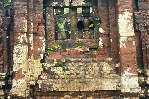 Hoi An: My Son Sanctuary Sunrise Tour with Breakfast