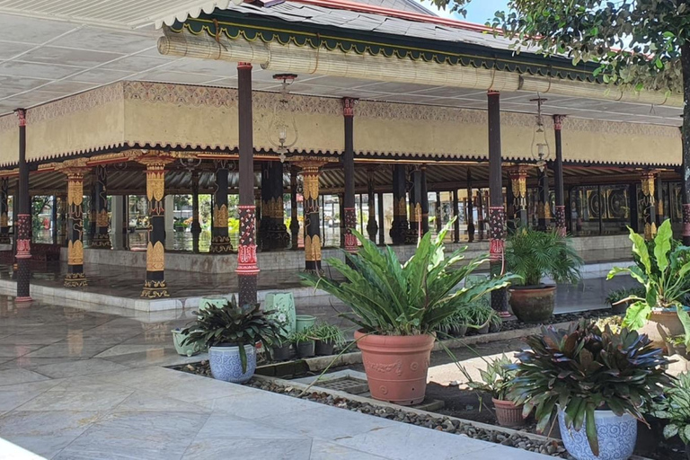 Yogyakarta City Tour; Kraton, Water Castle, Prambanan Sunset