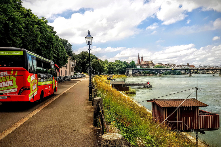 Basel: Sightseeingbusstur med audioguide