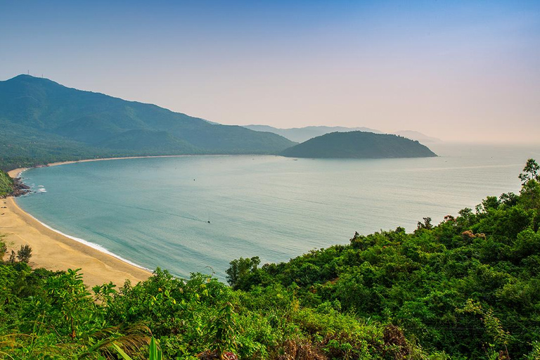 Ab Da Nang: Tagestour zum Hai-Van-Pass und Lang Co-StrandPrivate Tour