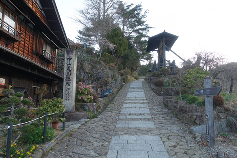 Från Nagoya: Enakyo, Magome-juku &amp; Tsumago-juku 1D BussturKinesiska (8:20 Mötesplats)