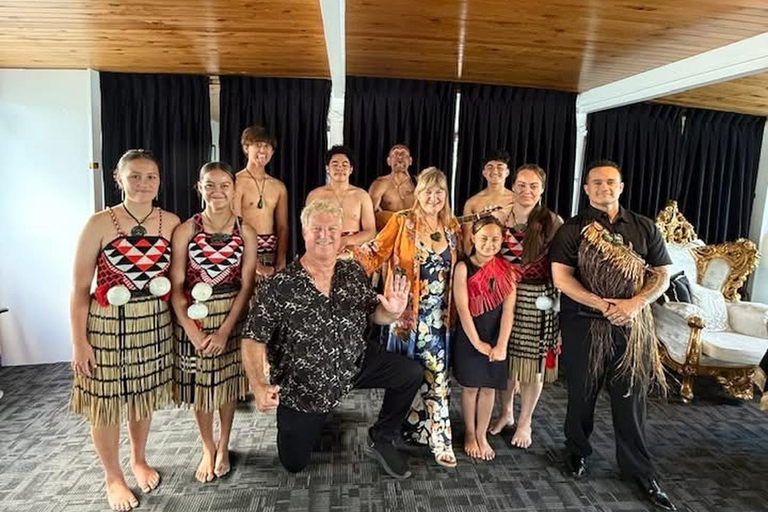 Rotorua: Lake Rotorua Cruise with Buffet Dining Option Dinner Cruise