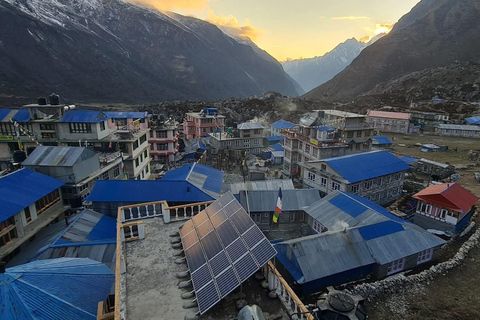 Kathmandu: Hunga Valley Everest Trekking Tour with Locals