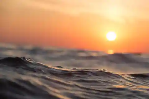 Marseille: Sunset Frioul Archipelago Boat Cruise