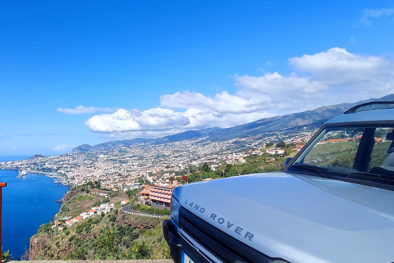 Madeira &quot;Mystery Tour&quot; halvdag - privat 4x4-jeepHalvdagstur till Madeira Mistery 4x4 - Privat