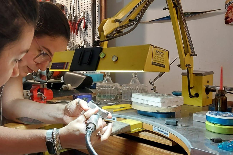 Eternize your trip: Workshop to Create Your own Silver Ring