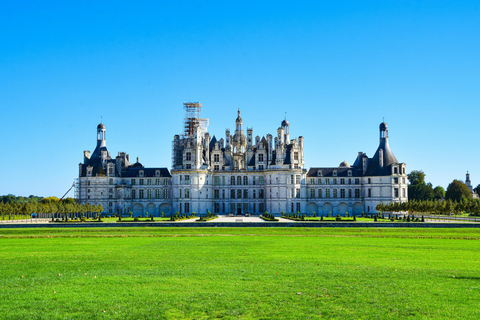 Dagsutflykt till Loire-slott med sittplats i buss från Paris