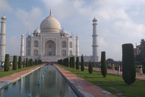 Chennai Agra Same Day Trip with return flights and lunch Pick up+Drop off+Car+Guide