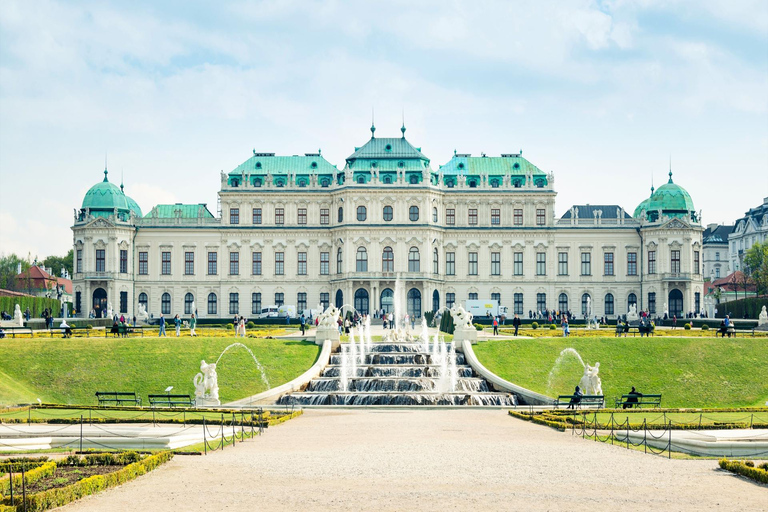 Vienna: Biglietti di ingresso prioritari per il Belvedere Superiore e tour guidato2 ore: Tour in tedesco