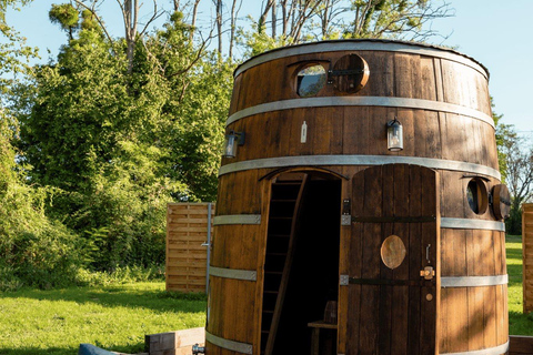 An unusual night in a wine vat just 15 minutes from Saint-Émilion