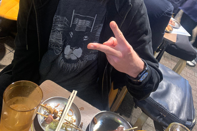 Tokyo: Nakano Local Bar Hopping Food Tour with Drinks