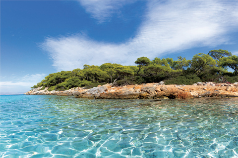 Athènes : Croisière à la nage avec déjeuner, vin et DJ live à bord