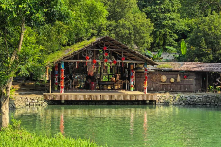 Guilin: Reed Flute Cave, Idyllic Beauty & Liu Sanjie Show Guilin: Reed Flute Cave, Idyllic Beauty & Show Tour Guide