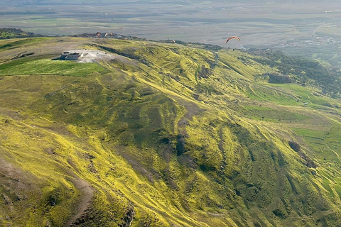 Marrakech: Parapente sobre el desierto de Agafay y vistas al monte Atlas