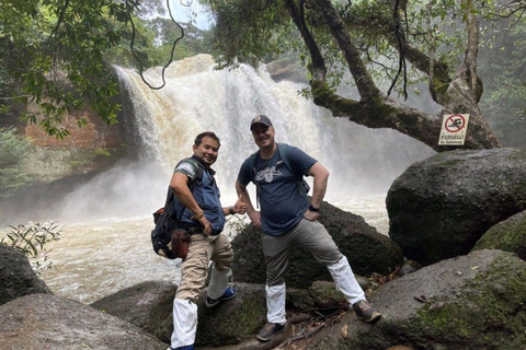 Bangkok: Khao Yai Vandringstur i liten grupp i Khao Yai nationalparkPrivat tur med upphämtning från hotell och avlämning