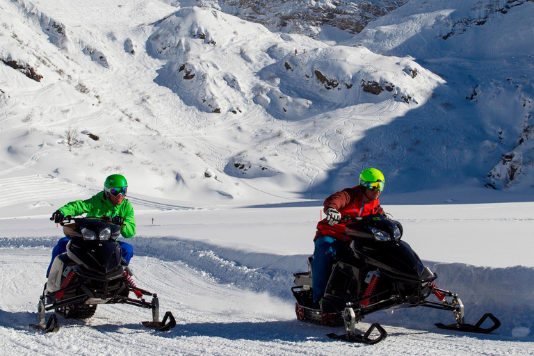 Z Zurychu: 1-dniowa wycieczka na skuterach śnieżnych na Mount Titlis