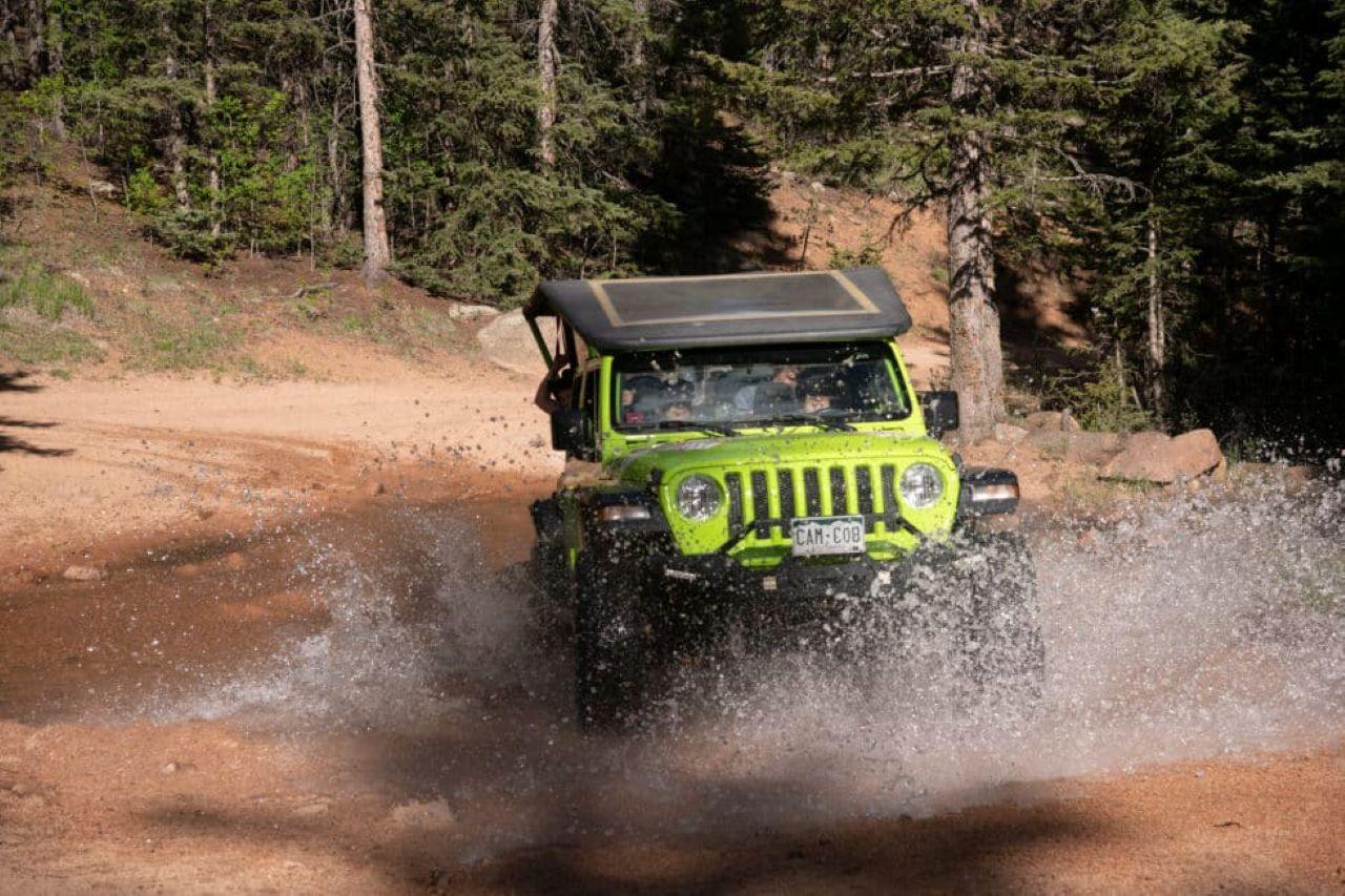 Rocky Mountains: Offroad-Abenteuer mit dem Geländewagen