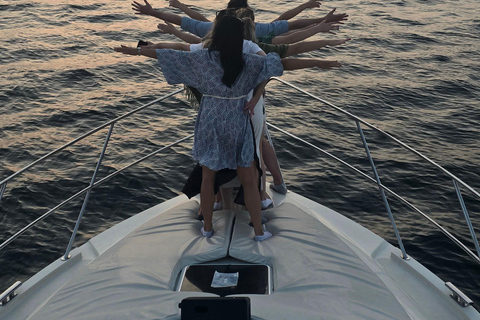 Porto: Luxury Yacht Tour of the 6 Bridges and Douro Estuary Sunset Tour