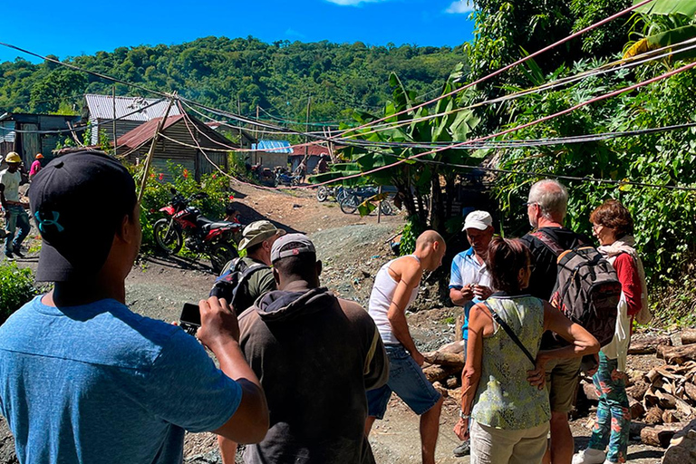 Mina de Larimar, experiencia TODO INCLUIDO, desde Barahona