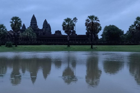 Phnom Penh Sehenswürdigkeiten &amp; Siem Reap Angkor Wat 2 Tage Paket